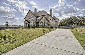 1st image of 430 Cherry Ln #B