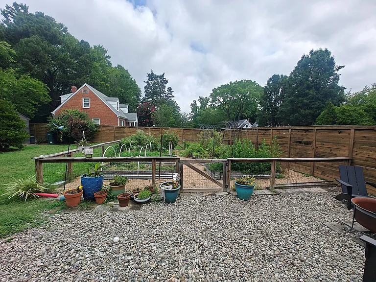 2108 Davenport Ave — Photo 31