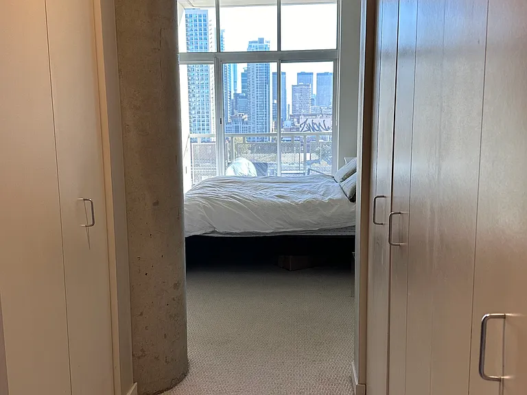 700 N Larrabee St #812 — Photo 7