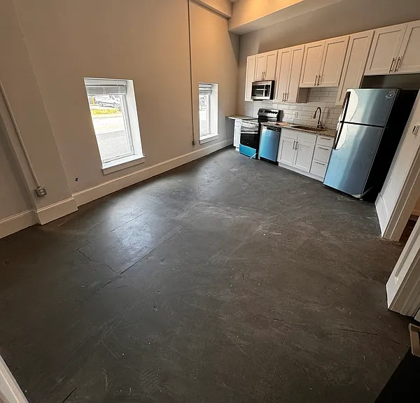 101 S Main St #4 — Photo 1