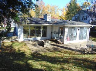 812 Lakeway Ave, Kalamazoo, MI 49001