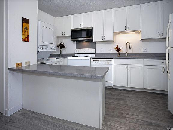 2nd image of 47-420 Hui Iwa St APT B307