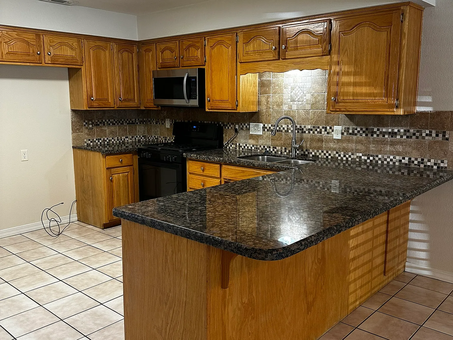 3 bed, 1550 sqft, $1,550 — Photo 3