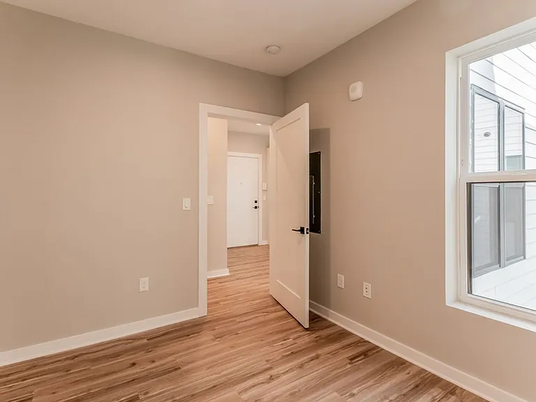 1358 Florida Ave NE — Photo 28