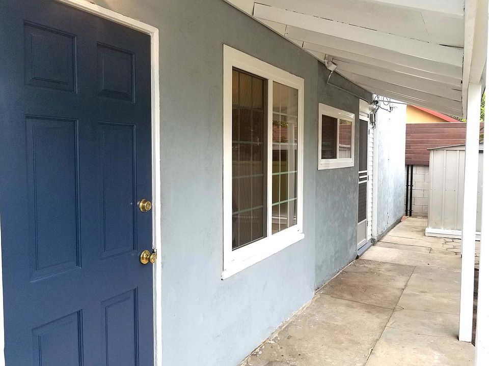 Private front porch