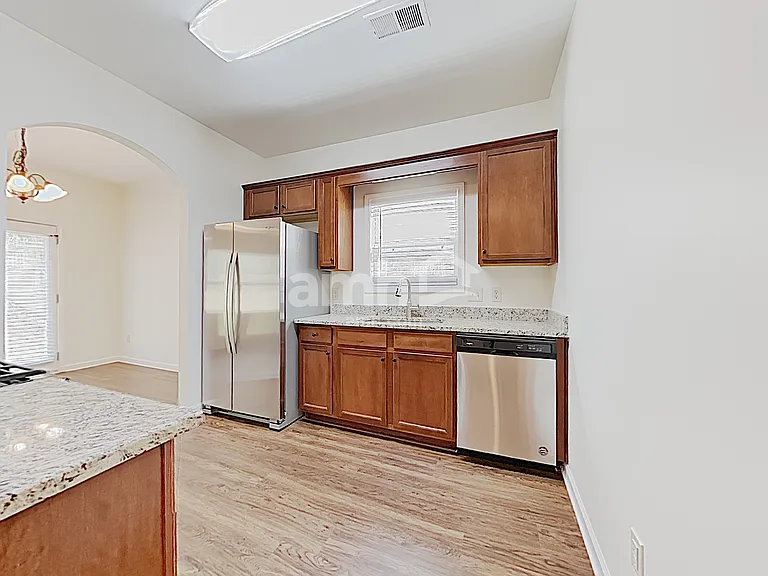 406 Sheila Way — Photo 5