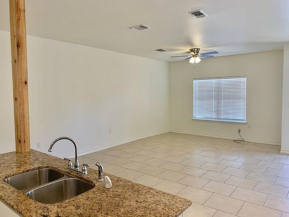 5th image of 2311 20th St Unit A
