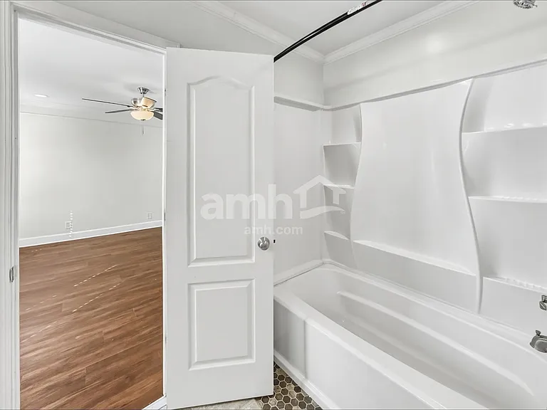 2533 Kilkenny Ct — Photo 12