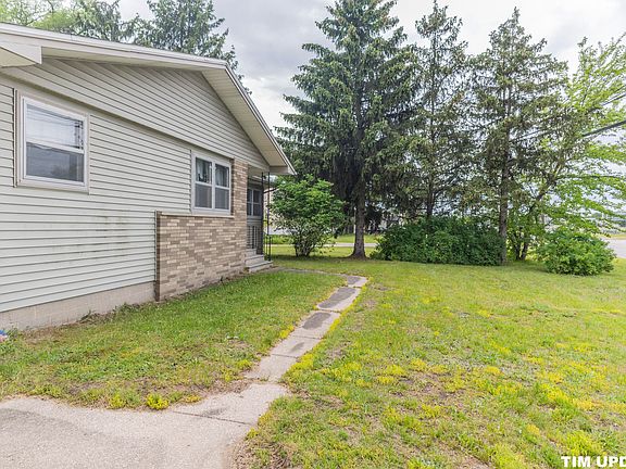2nd image of 5707 E Apple Ave
