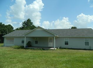 51 Knowles Rd, Ray City, GA 31645