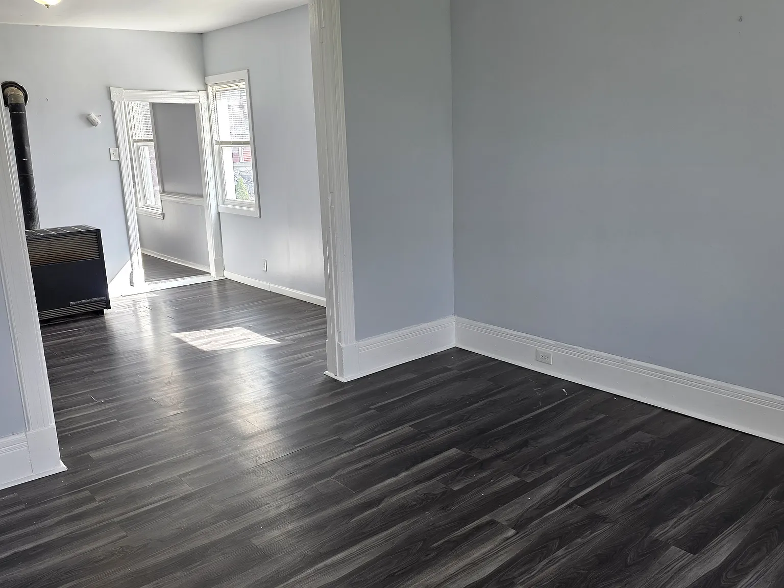 2 bed, 1100 sqft, $1,500 — Photo 3