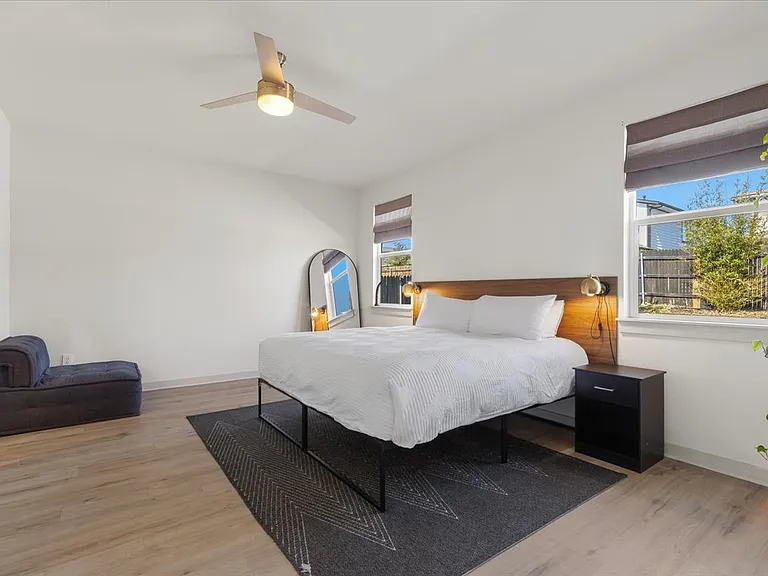 7416 Sagira Path — Photo 11