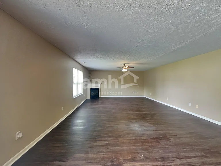 10640 Standish Pl — Photo 6
