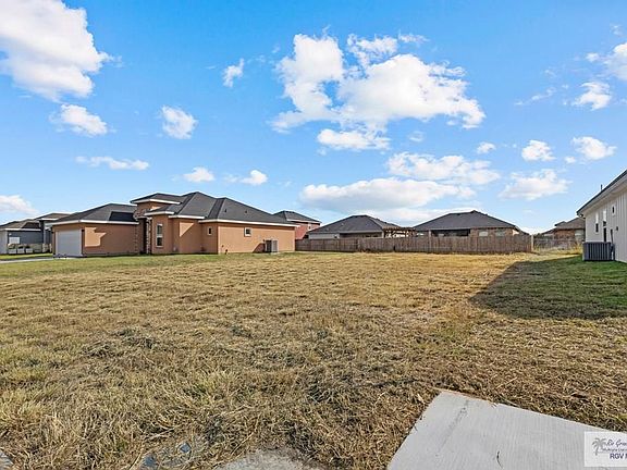 4th image of 8709 Swan Lake Dr #18