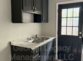 44 Andrews Ct APT 102, Toccoa, GA 30577