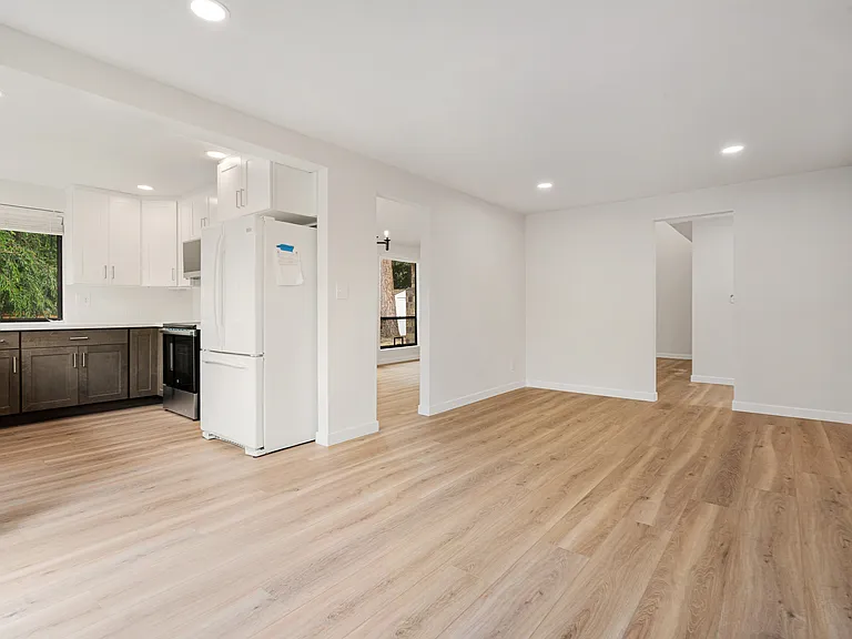 3216 171st Ave NE — Photo 3