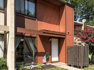 2217 Cartwright Pl, Reston, VA 20191