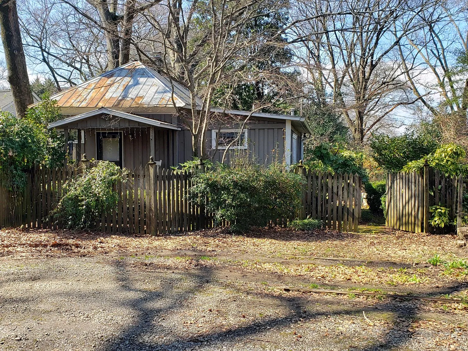 2 bed, 1000 sqft, $2,390 — Photo 2