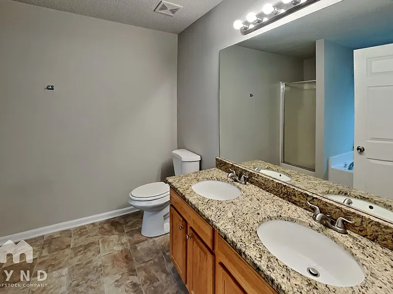 6132 Hickory Lane Dr — Photo 8