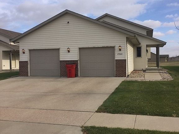 2nd image of 8300 S Hughes Ave APT 2