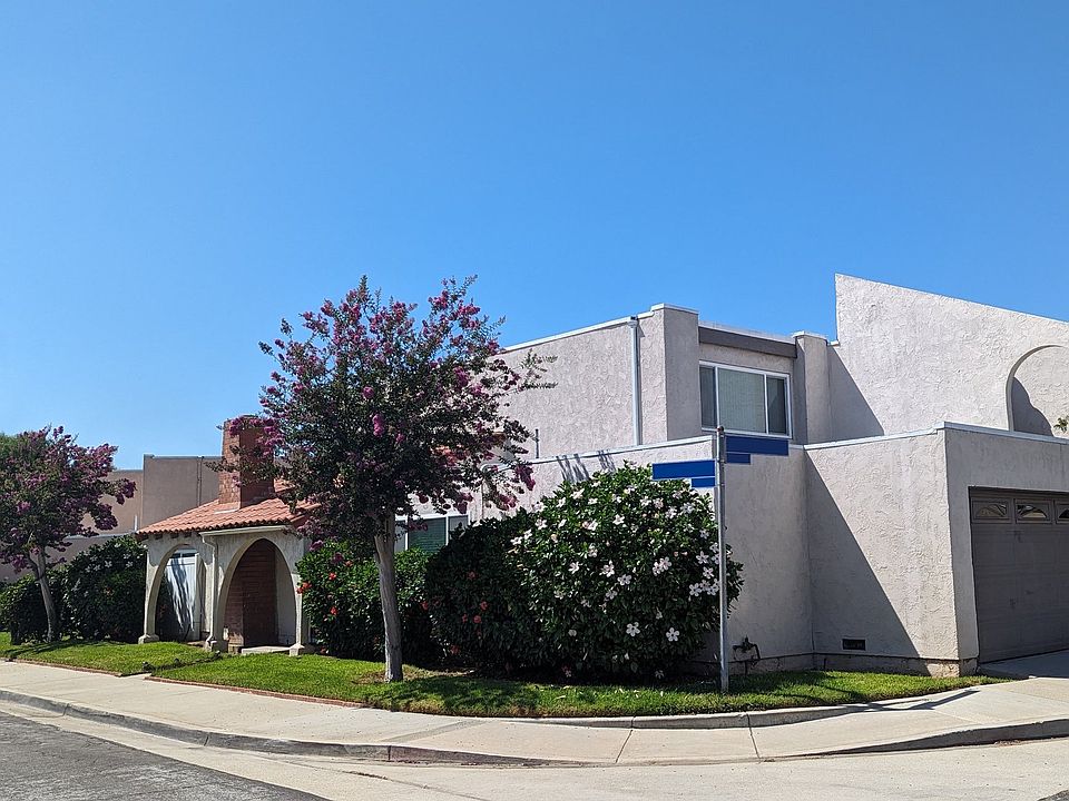 Dedicated garage space with home access
