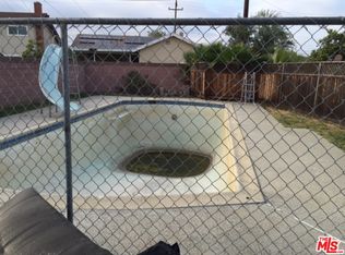 1477 E Bach St, Carson, CA 90745