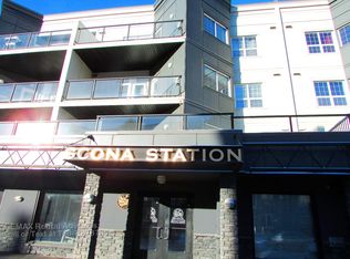 10116 80th Ave NW #412, Edmonton, AB T6E6V7