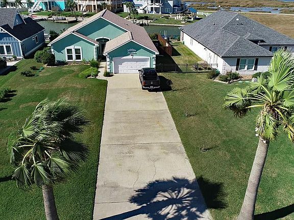 2nd image of 28 Peets Bend Dr