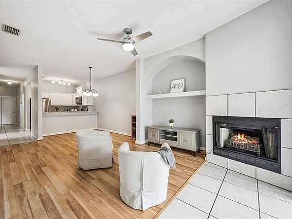 4th image of 2202 GARDEN LAKE DRIVE