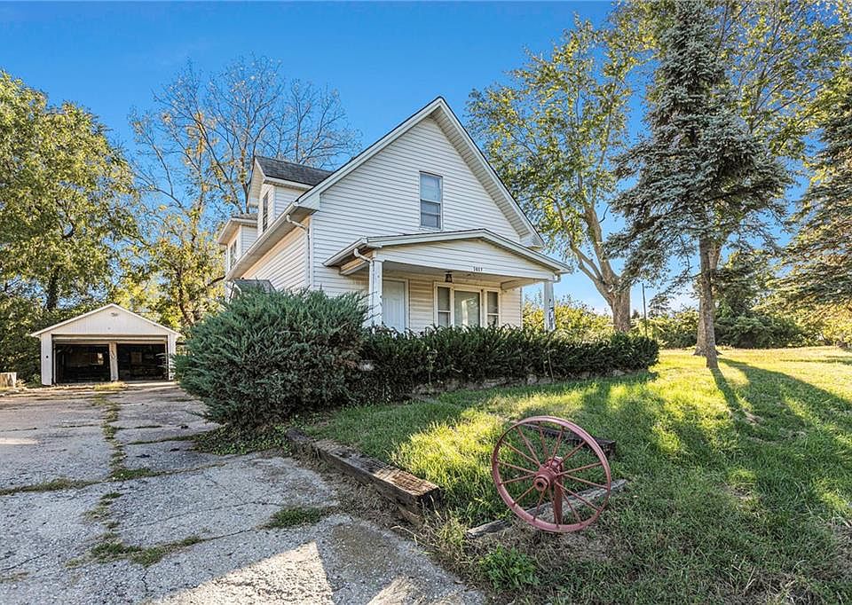 1st image of 3027 Farrow Ave
