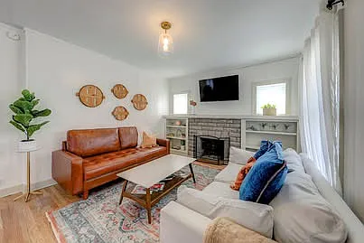 4309 Rainbow Blvd