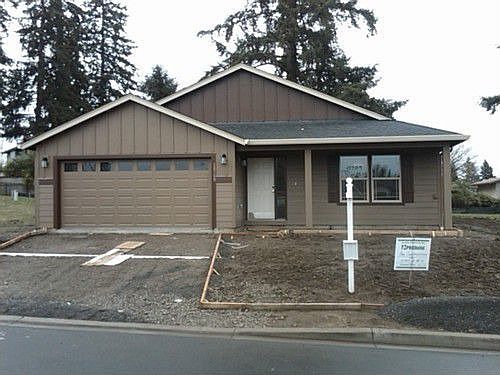 1st image of 10709 NE 88th St