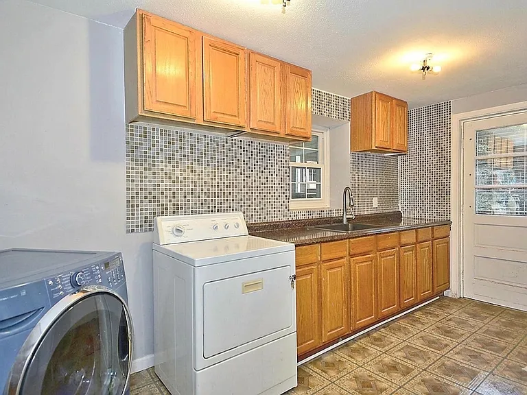9009 Orange Hunt Ln — Photo 6
