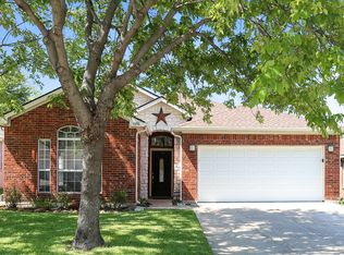 508 Blueberry Hill Ln, Mansfield, TX 76063