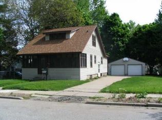 924 Kenwood Ave, Lansing, MI