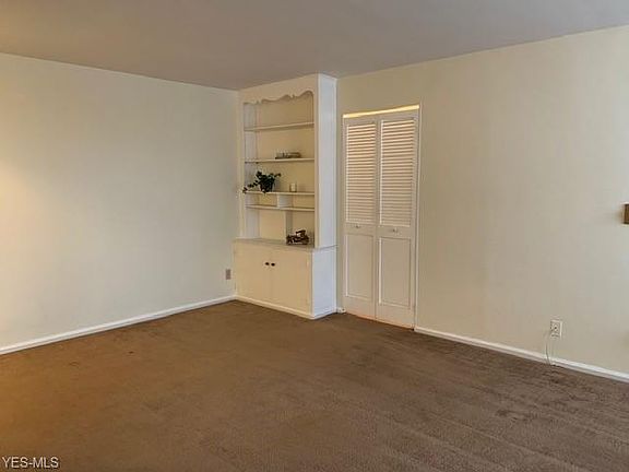 3rd image of 19101 Van Aken Blvd APT 520