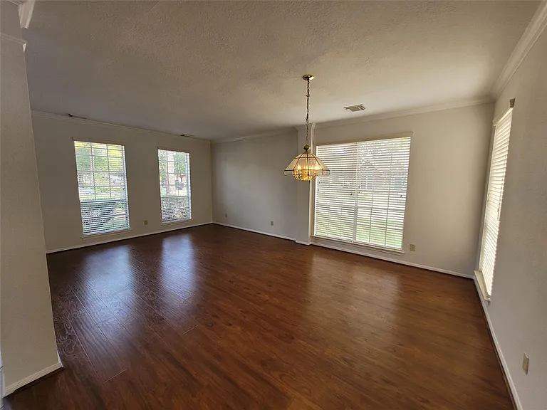 17403 Canyon Knoll Dr — Photo 16