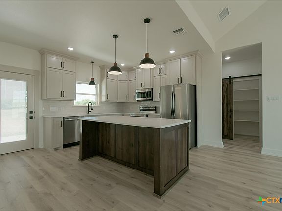 2nd image of 7889 Pecan Rd