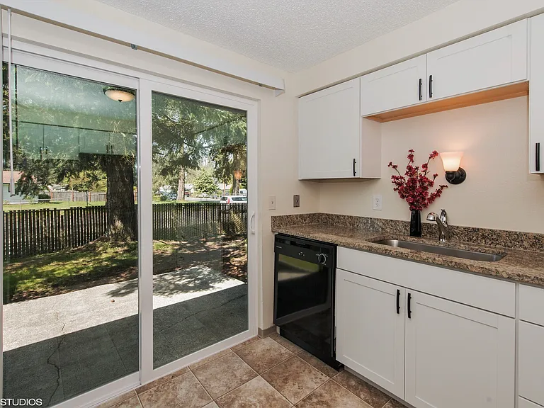 12211 Edgewood Ave SW #20 — Photo 8