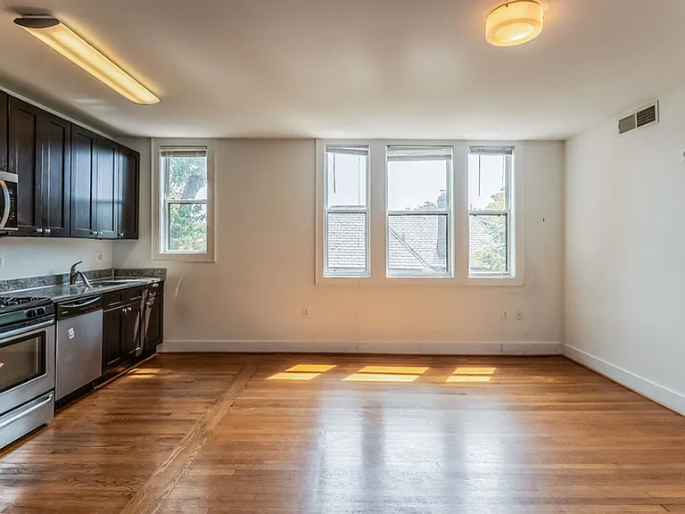 Carraway - 1575 Spring Pl NW — Photo 4