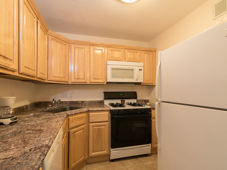 1st image of 555 North Ave APT 14A