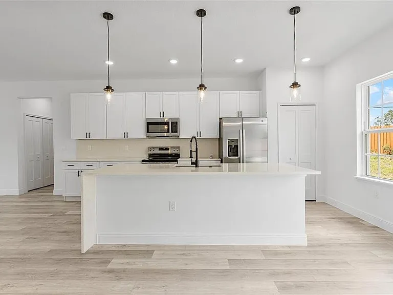 324 Marion Oaks Trl — Photo 10