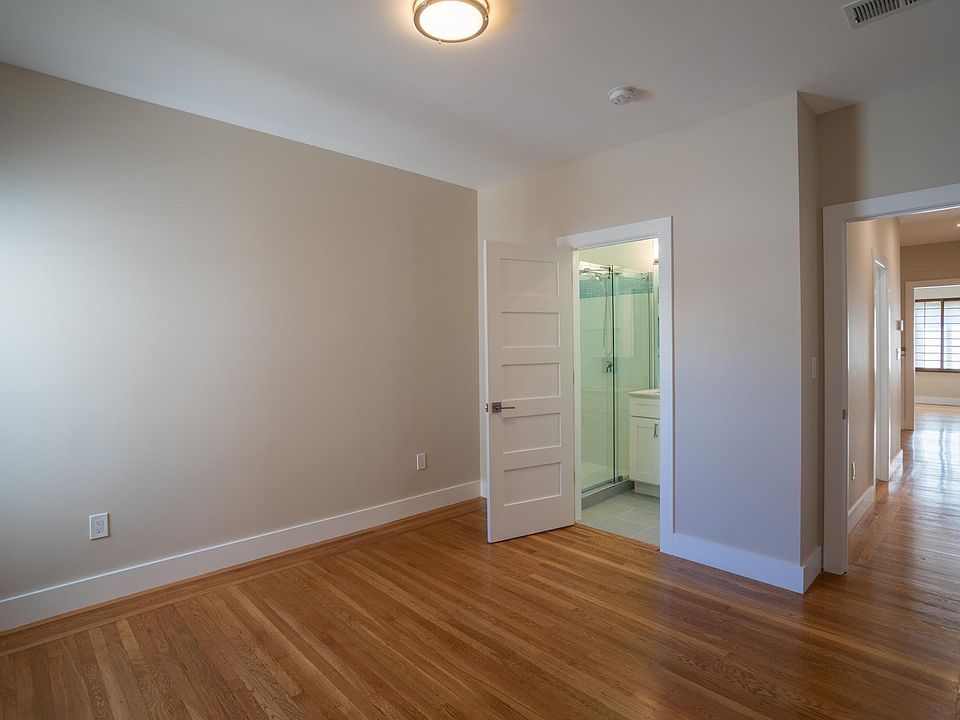 Master bedroom with en suite bathroom