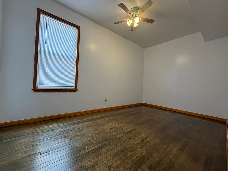639 N Sawyer Ave #2 — Photo 5