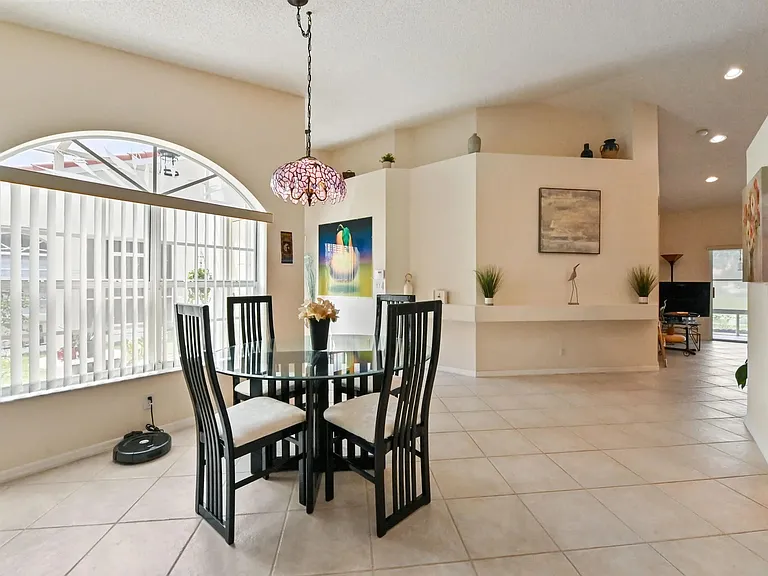 6077 Lake Hibiscus Dr — Photo 4