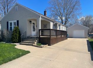 1315 Calhoun St, Peru, IL 61354