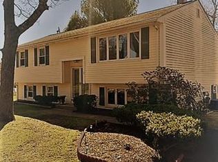 1 Pimental Way, Plymouth, MA 02360