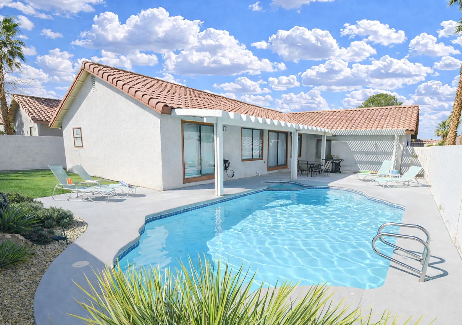 Modern Home w/ Private Pool, Spa, Pool Table — Photo 1
