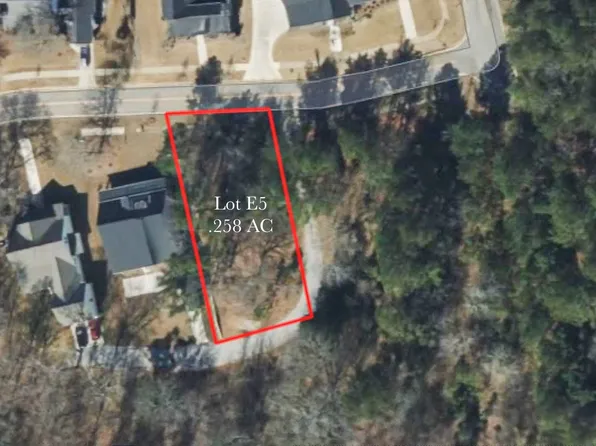 1361 Arborgate St #E5, Madison, GA 30650