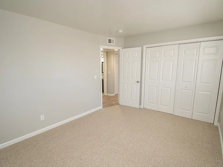 The Vantage Apartments — Photo 16